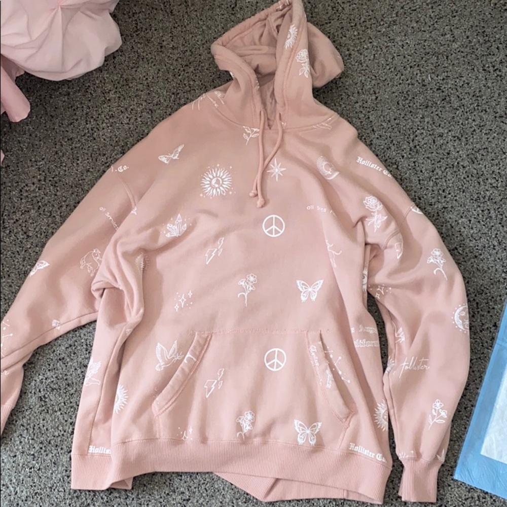 Rare Limited Edition Charli D’Amelio Sweatshirt